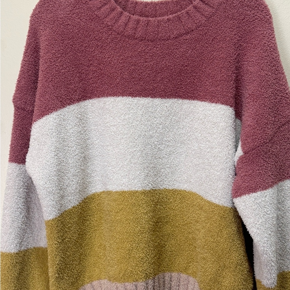 TxS Color Block Sweater - Picture 2 of 4